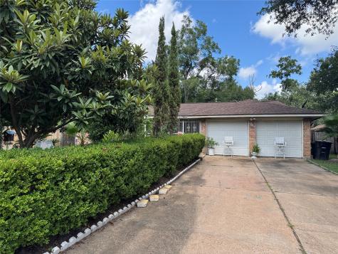 9227 Vanwood Street Houston TX 77040