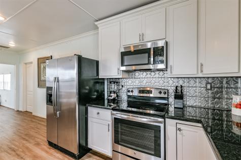 1041 N Monkhouse Drive Crystal Beach TX 77650
