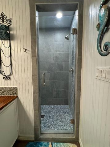 1041 N Monkhouse Drive Crystal Beach TX 77650