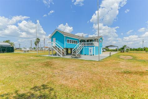 1041 N Monkhouse Drive Crystal Beach TX 77650