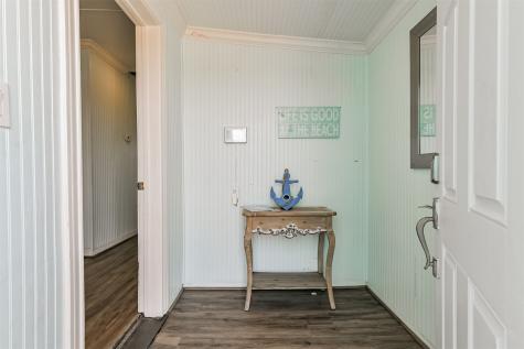 1041 N Monkhouse Drive Crystal Beach TX 77650