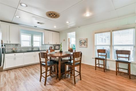 1041 N Monkhouse Drive Crystal Beach TX 77650