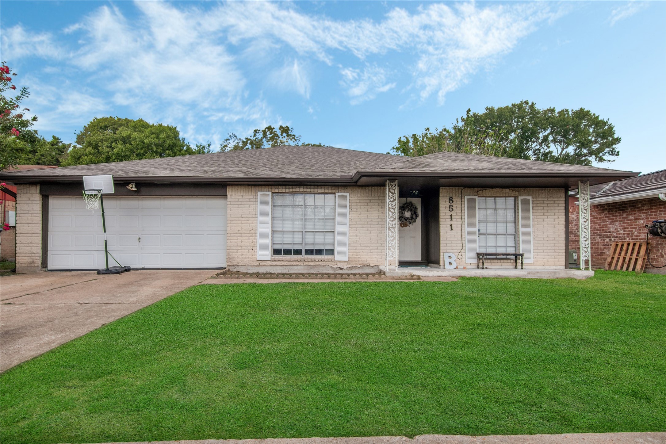 8511 Oakhaven Road La Porte TX 77571