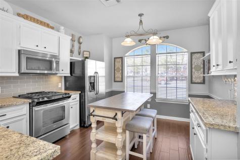 1908 Hunnington Drive Conroe TX 77303