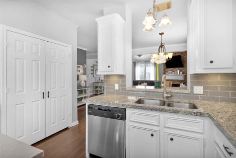 1908 Hunnington Drive Conroe TX 77303