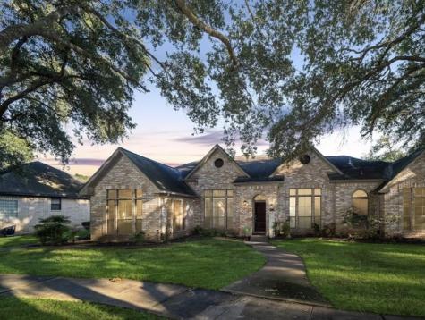 4759 Lake Village Drive Fulshear TX 77441