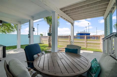 8029 Beluche Drive Galveston TX 77551
