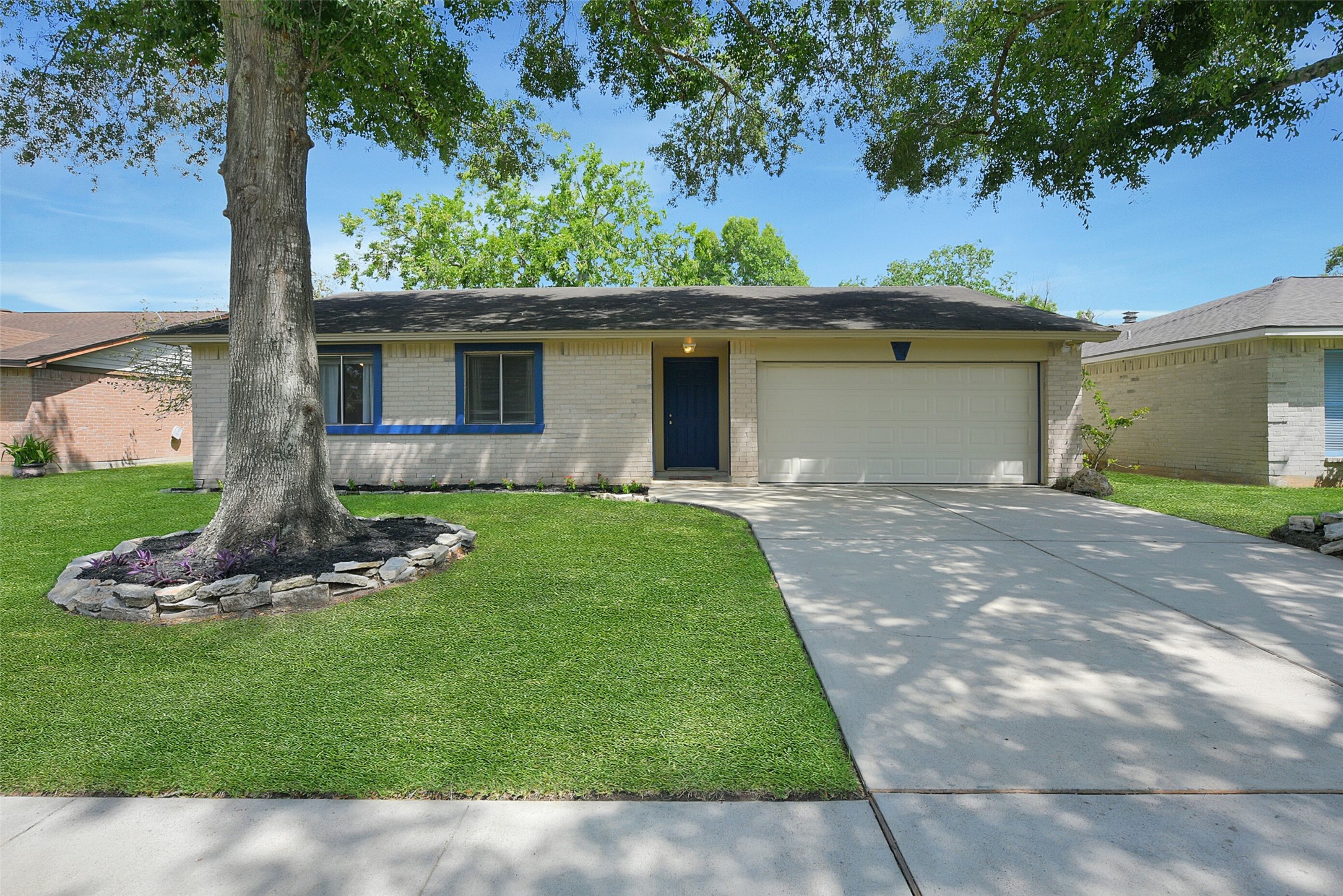 214 Redbud Circle League City TX 77573