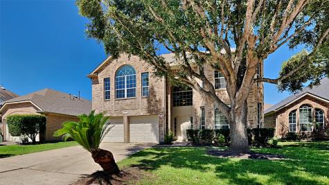 2710 Edgewick Elm Street Fresno TX 77545