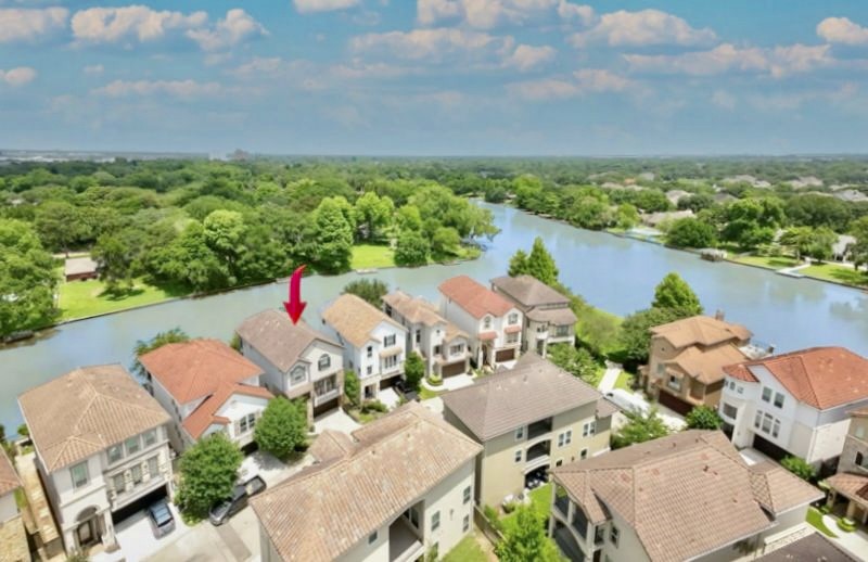918 Old Oyster Trail Sugar Land TX 77478