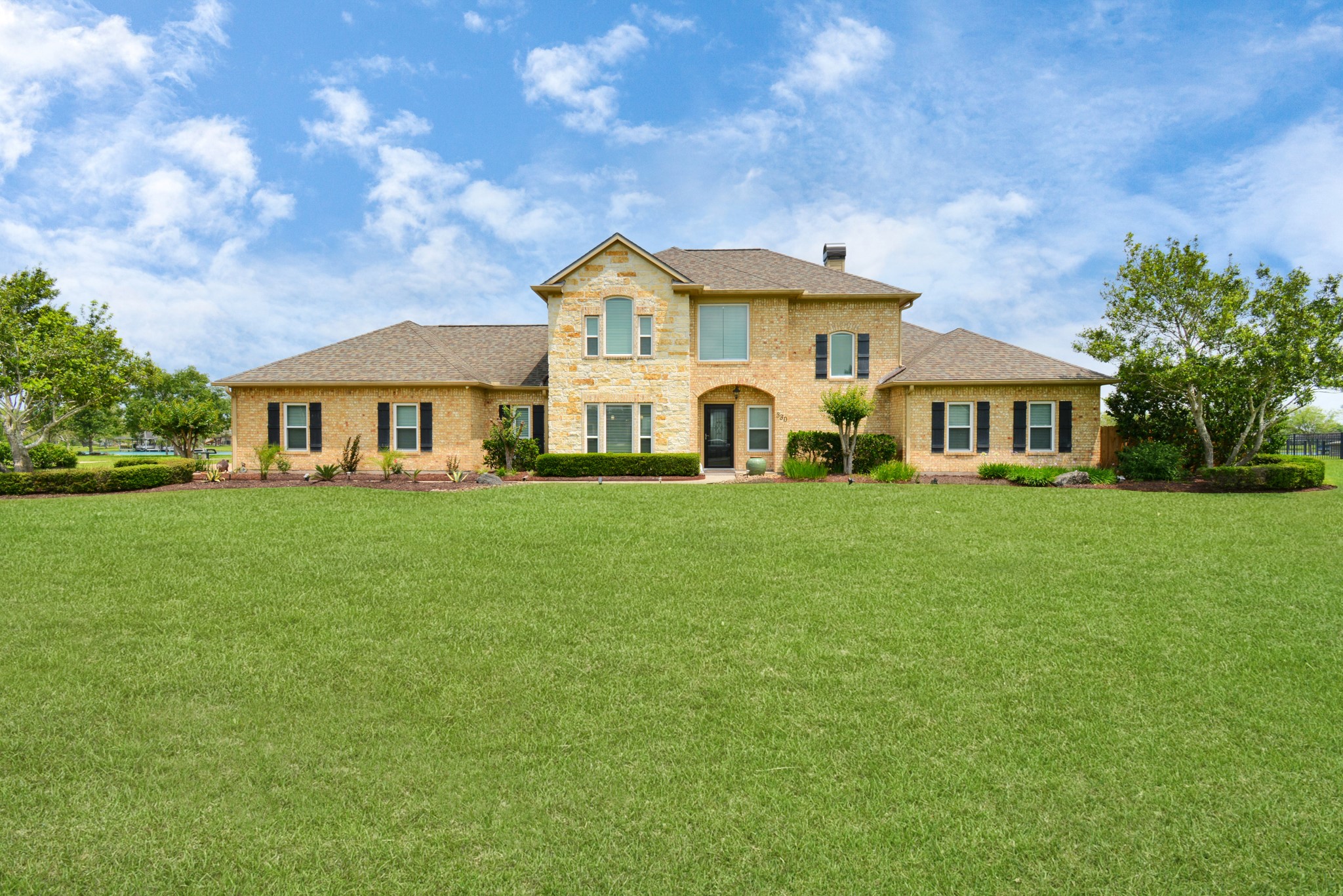 330 Lago Circle Drive N Santa Fe TX 77517