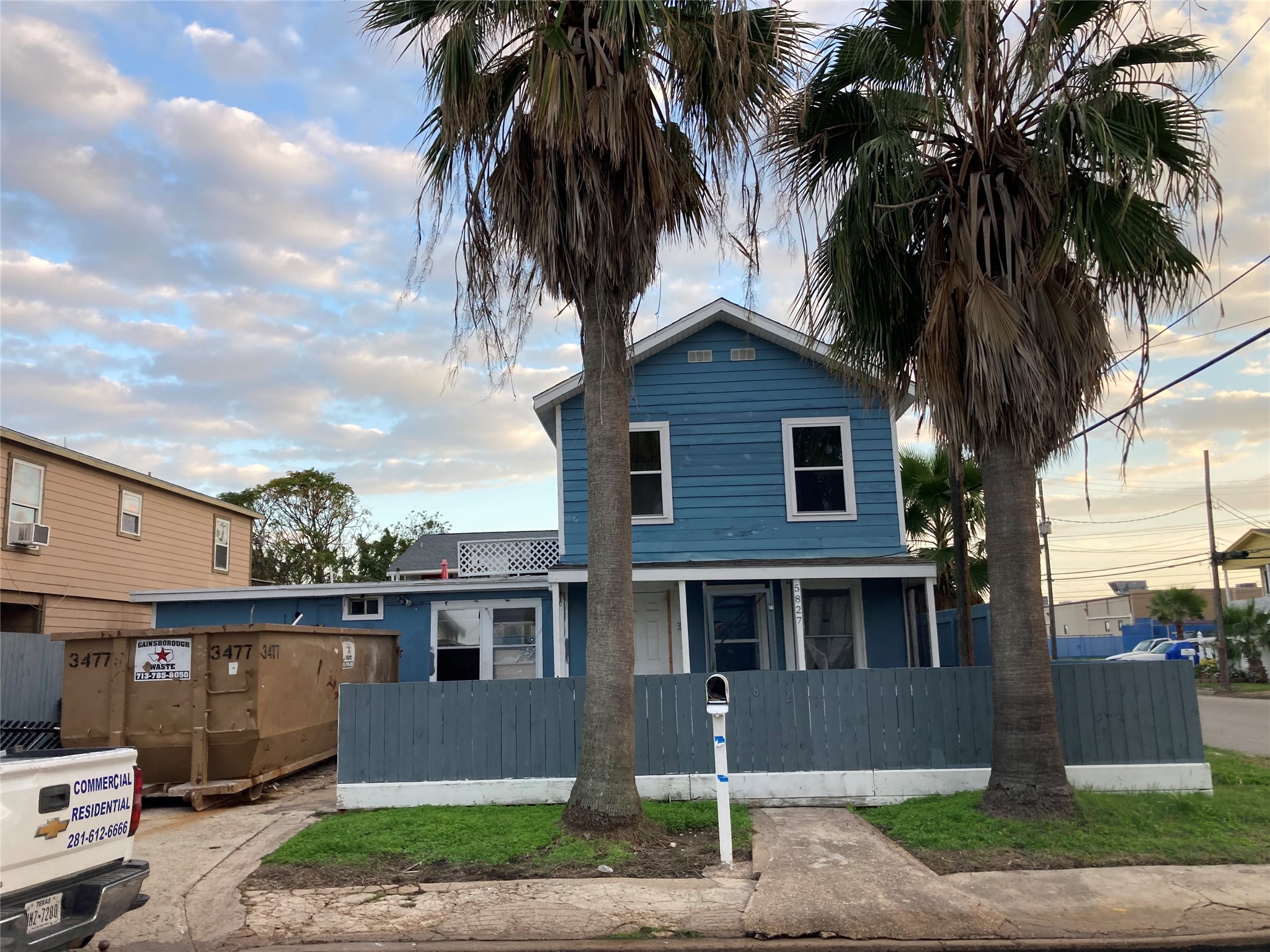 5827 Avenue R Galveston TX 77551