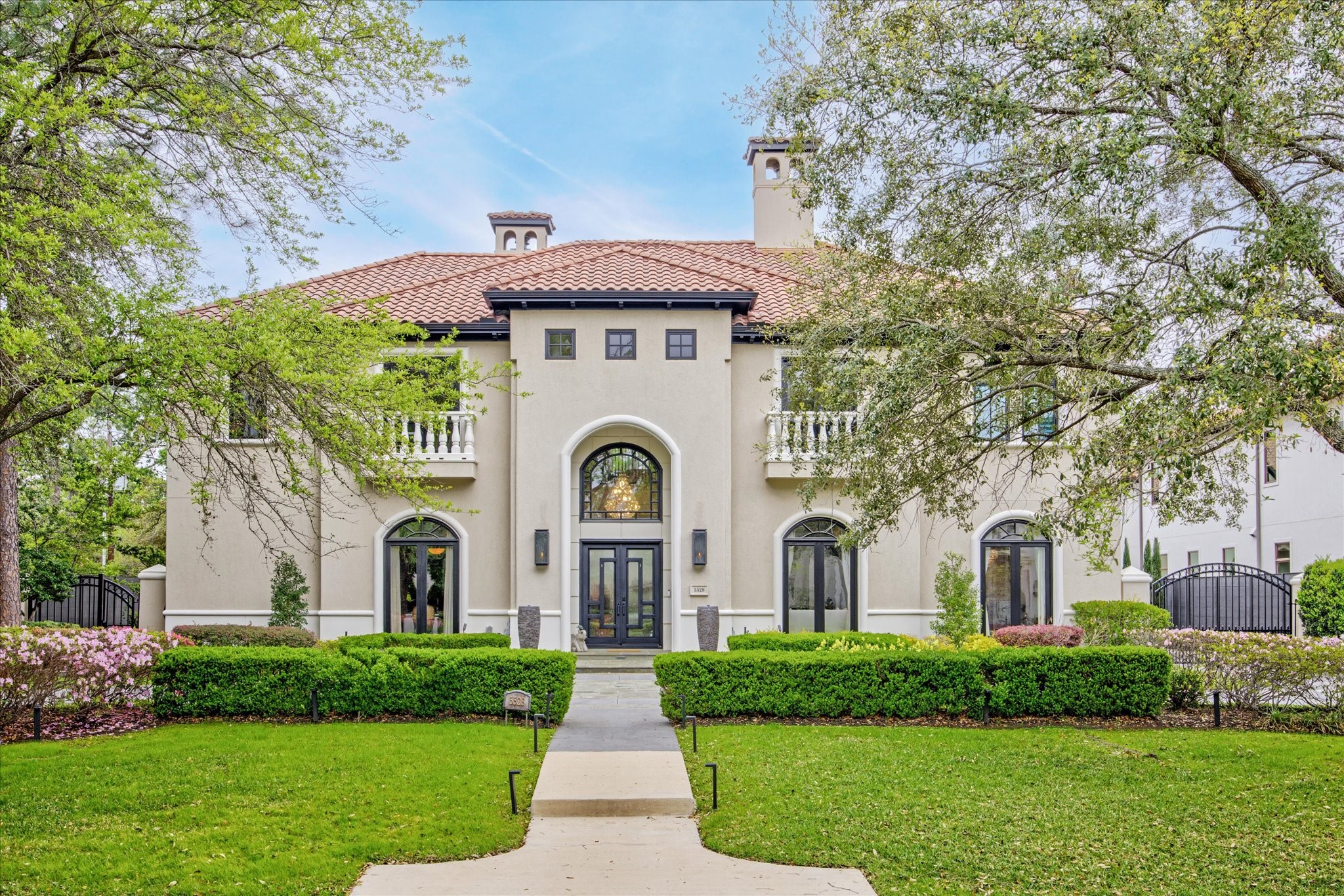 5528 Holly Springs Drive Houston TX 77056