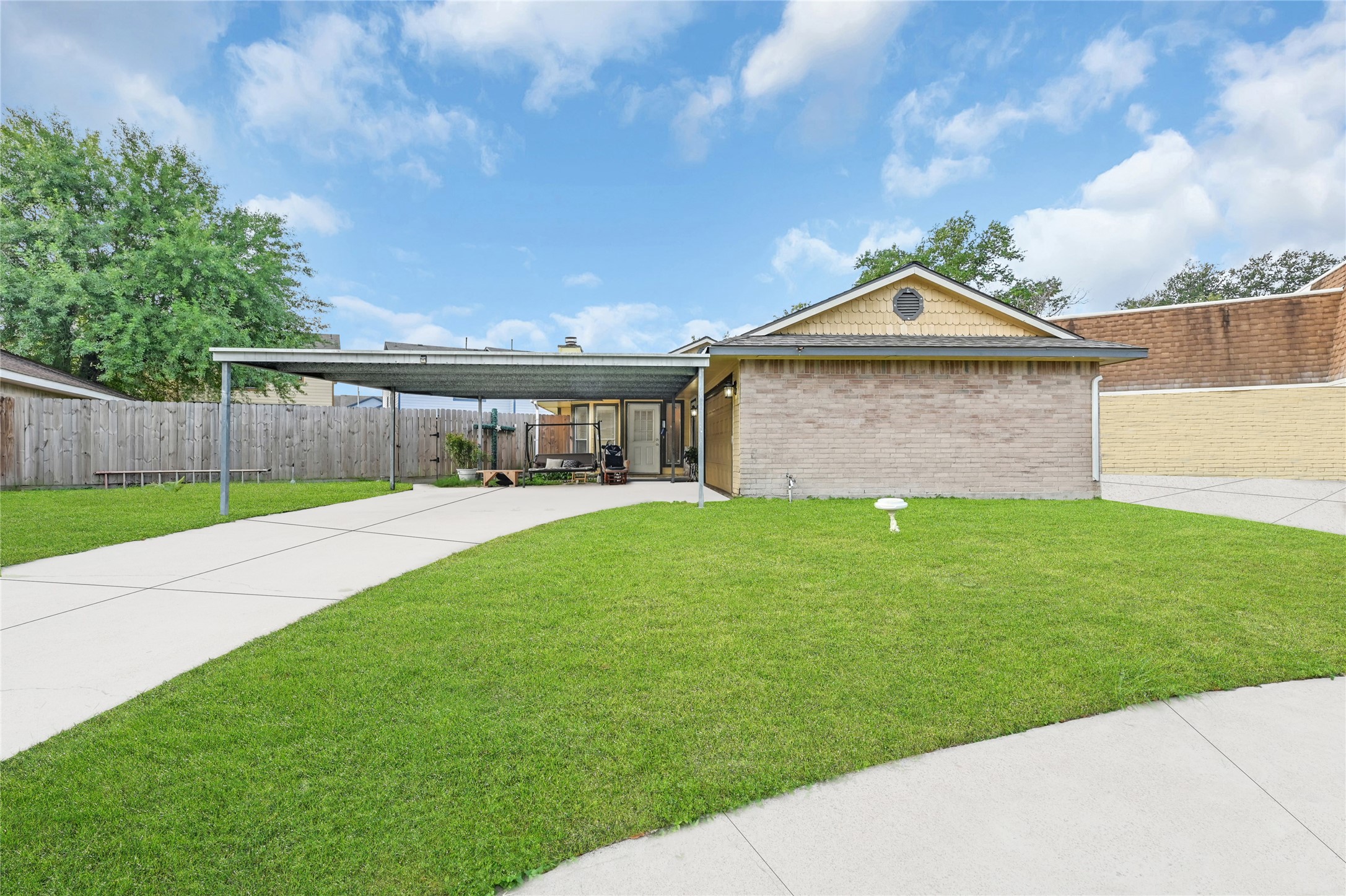 4330 Hialeah Drive Pasadena TX 77503