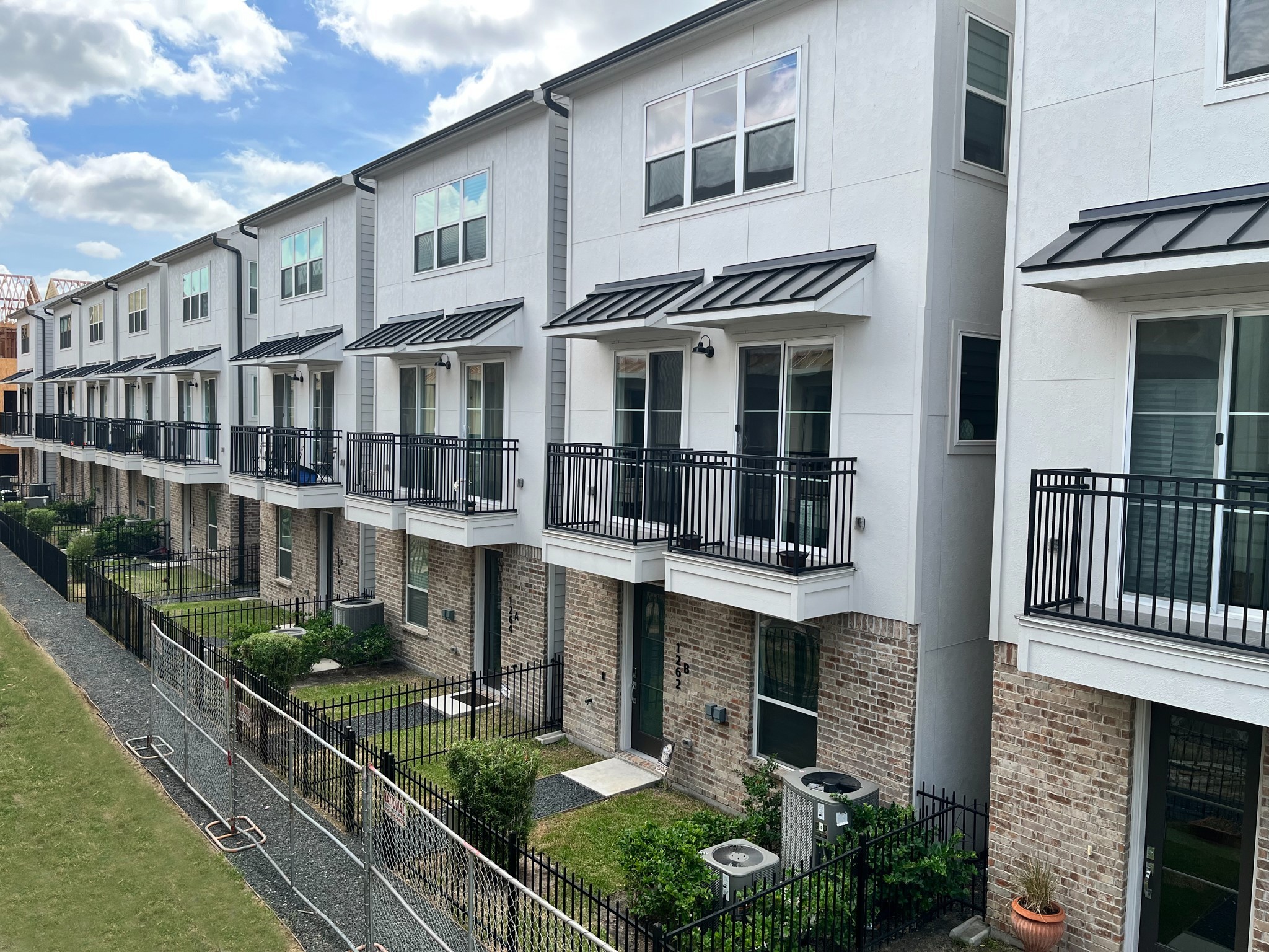 1276 N Post Oak Road A Houston TX 77055