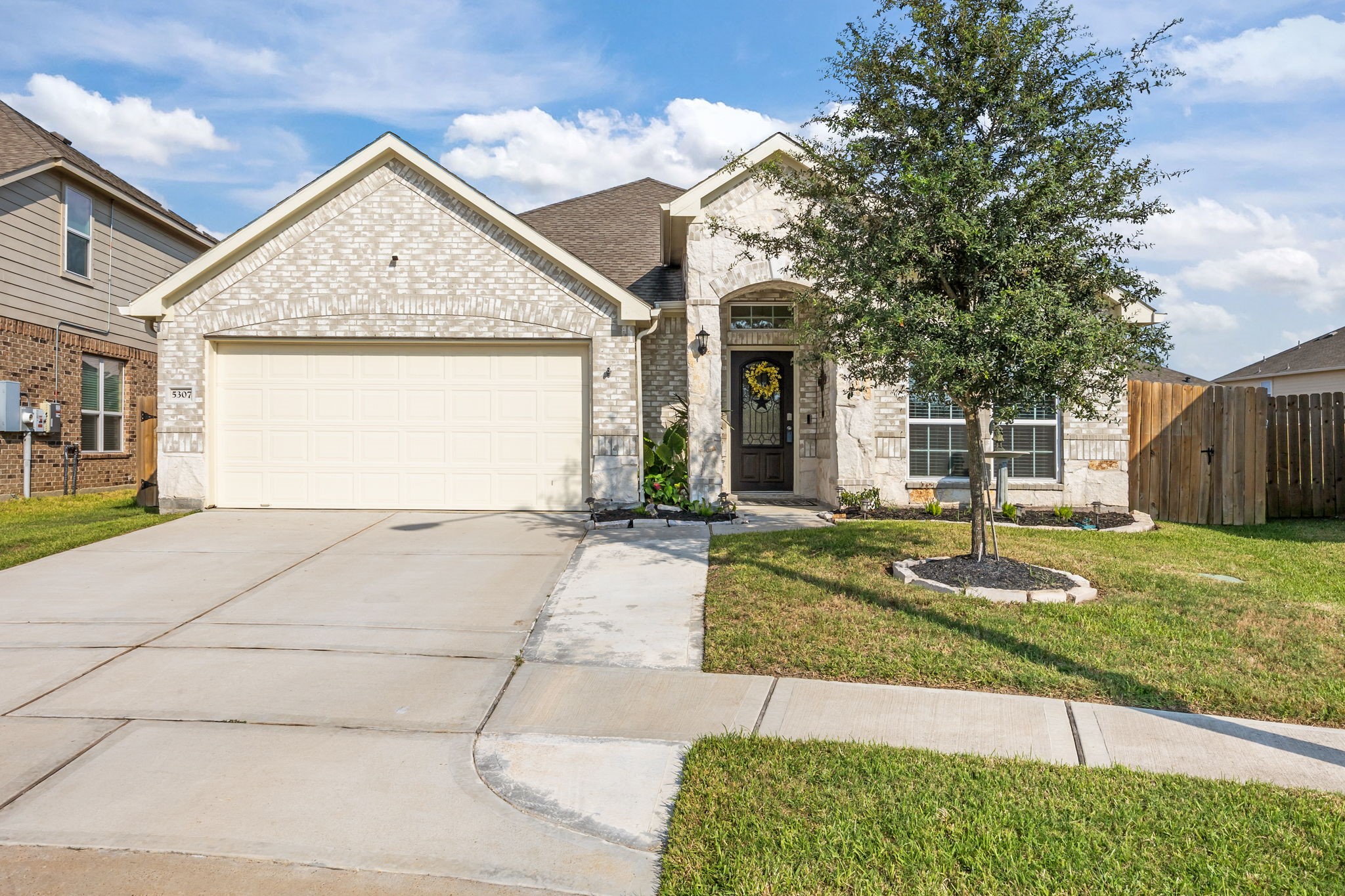 5307 Camerford Court Alvin TX 77511