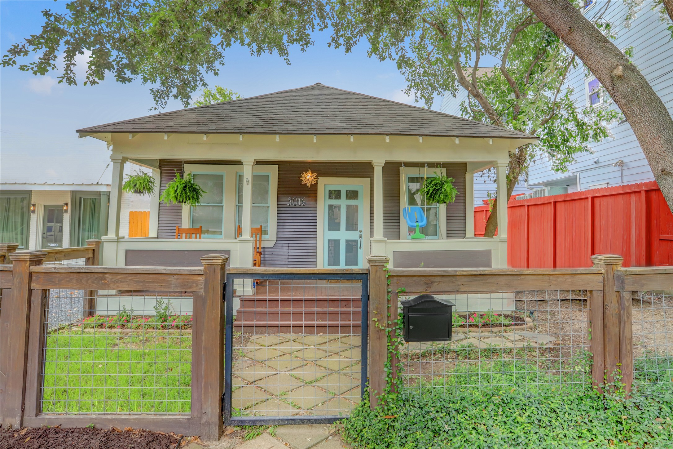 3016 Houston Avenue Houston TX 77009
