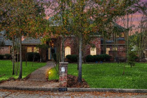 4202 Astwood Court Houston TX 77068