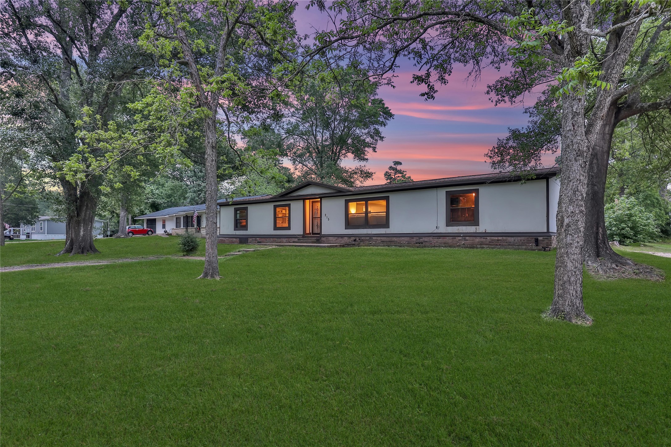 215 Graham Road Huntsville TX 77340