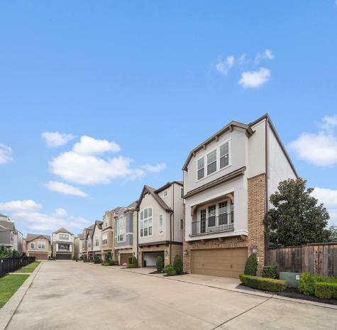2715 Strathwood Lane Houston TX 77082
