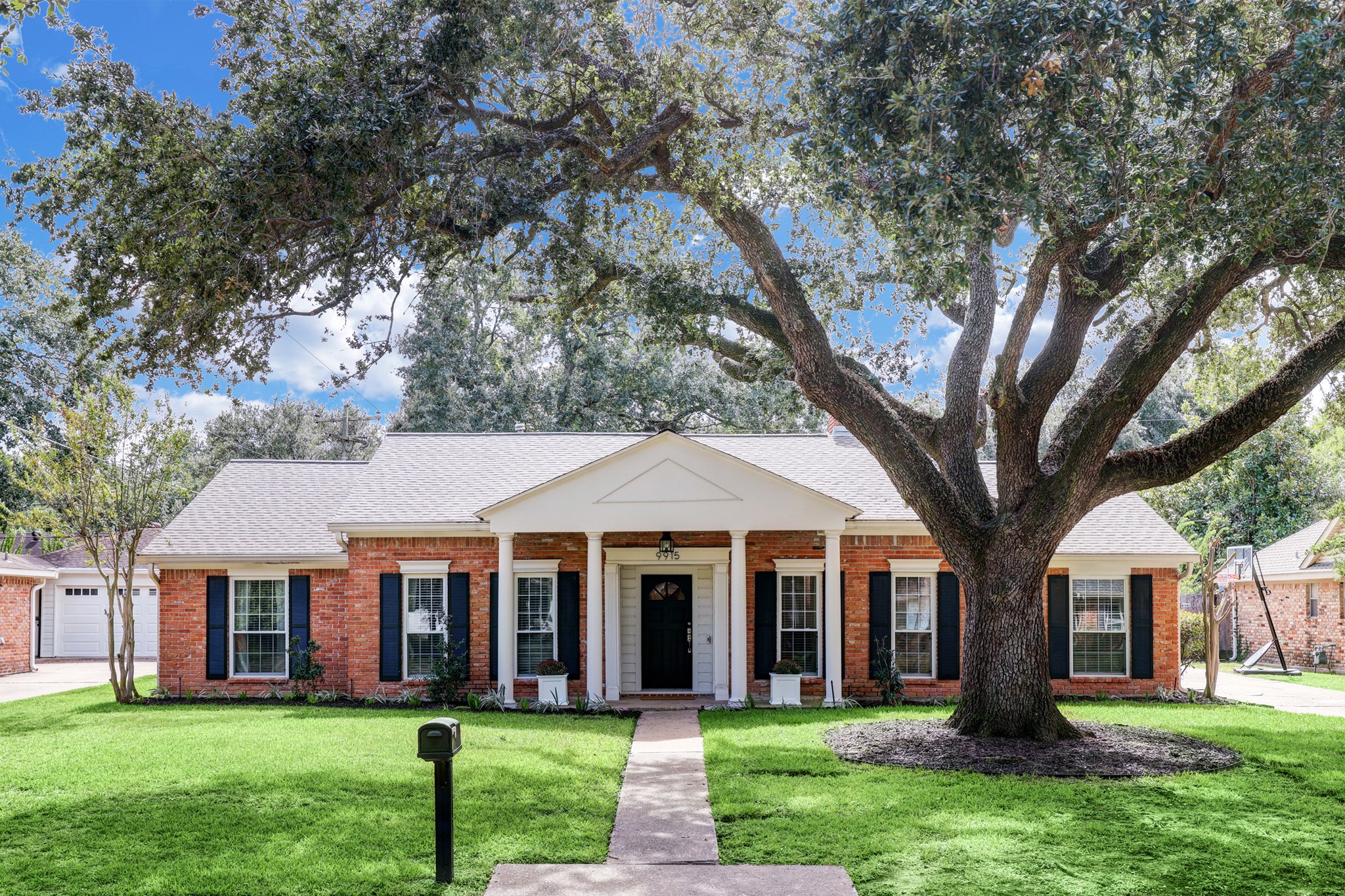 9915 Emnora Lane Houston TX 77080