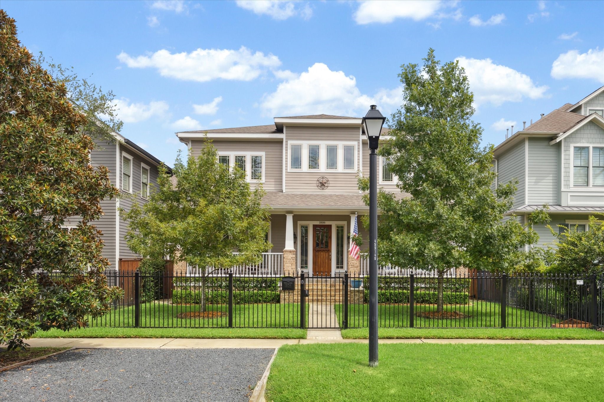 1806 Columbia Street Houston TX 77008
