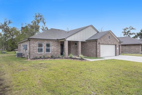 257 Inwood Drive West Columbia TX 77486