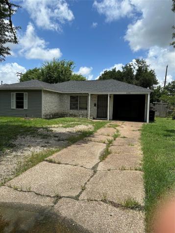 8146 Street Lo Road Houston TX 77033