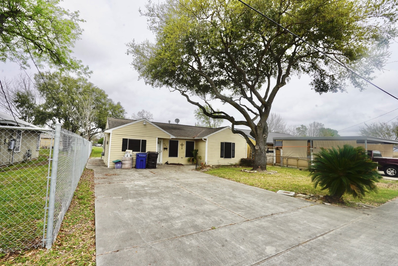 409 Avenue H South Houston TX 77587