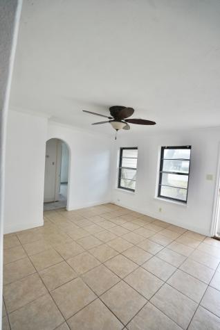 409 Avenue H South Houston TX 77587