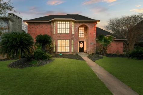 407 W Chelsea Place El Lago TX 77586