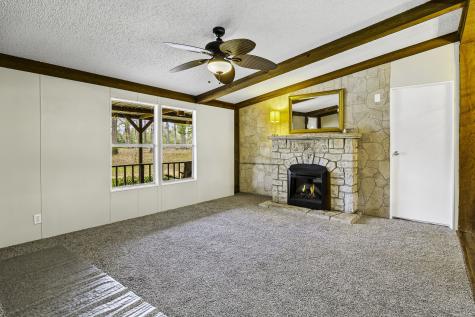 106 Jefferson Street Livingston TX 77351
