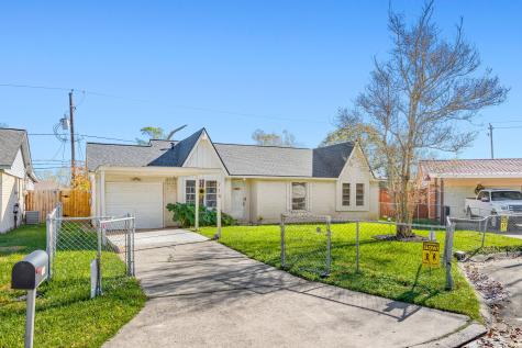714 Greystone Street Channelview TX 77530