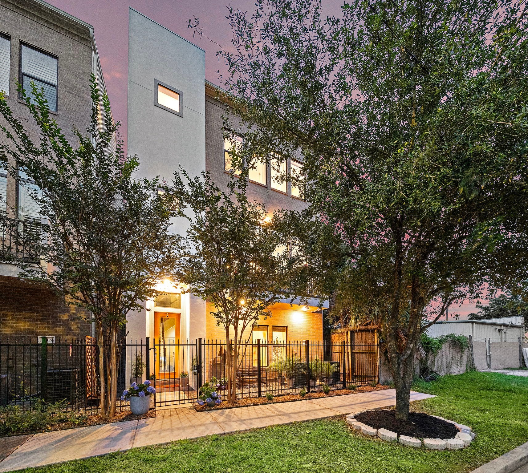 2107 Mason Street Houston TX 77006