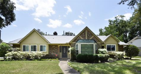 5255 Birdwood Road Houston TX 77096