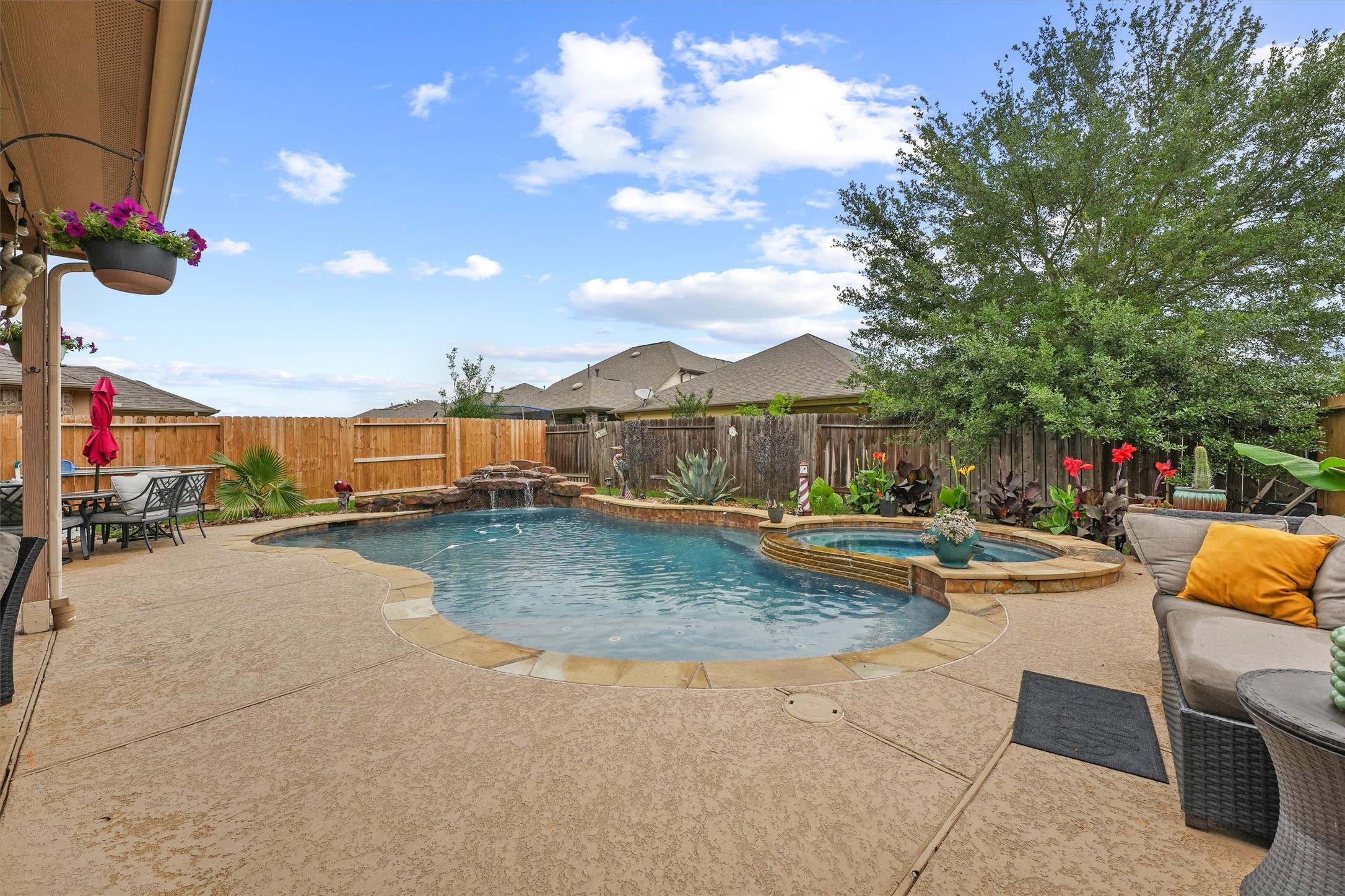 9948 Lazy Cove Lane Brookshire TX 77423