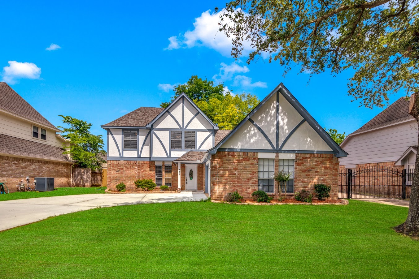3907 Ash Hollow Drive Houston TX 77082