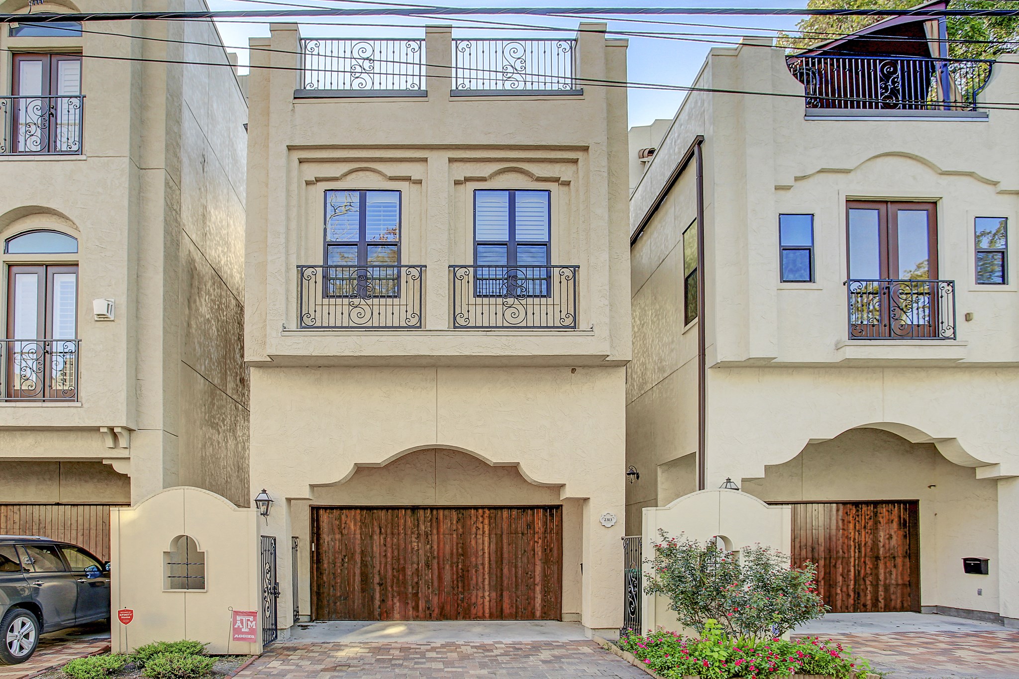 2313 Couch Street Houston TX 77008