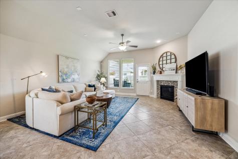 14911 Gyrfalcon Fork Cypress TX 77429