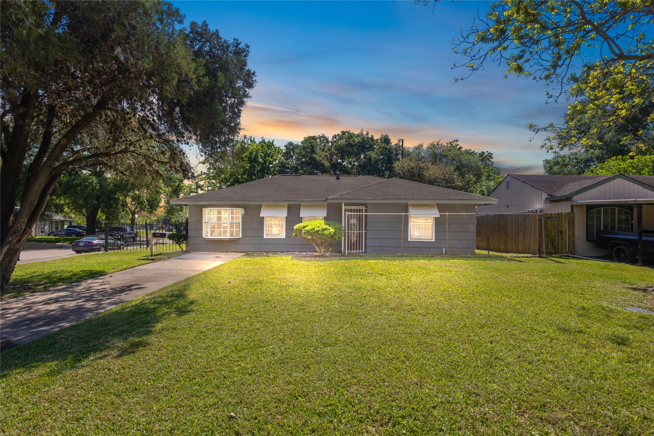 6903 Weston Street Houston TX 77021
