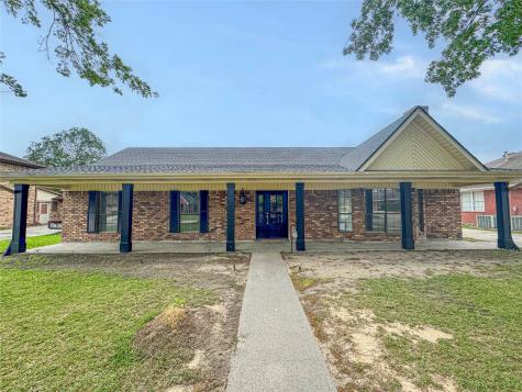 708 S 5th 1/2 Street Nederland TX 77627