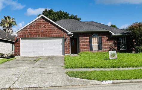 4710 Widerop Lane Friendswood TX 77546