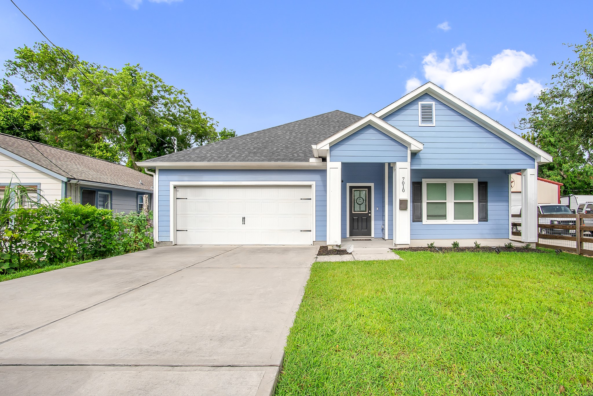 7010 Smilax Street Houston TX 77088