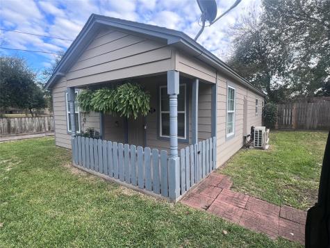 113 Rosewood Street Dayton TX 77535