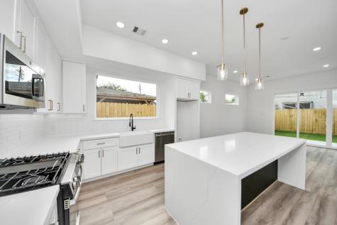 2408 Lorraine Street Houston TX 77026
