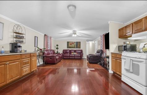 1305 N Blair Avenue Cleveland TX 77327