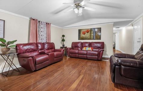 1305 N Blair Avenue Cleveland TX 77327
