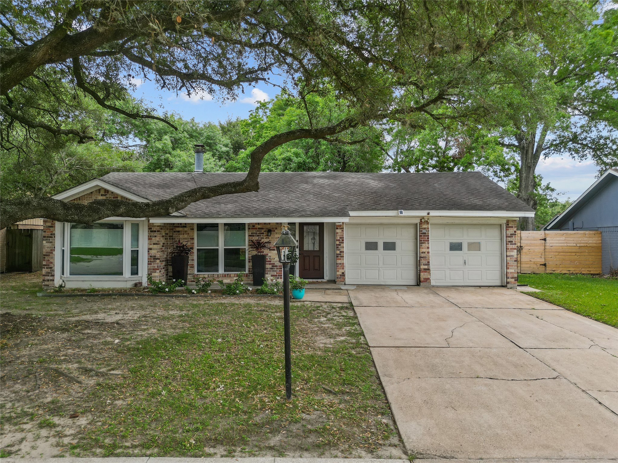 5111 Geneva Drive Friendswood TX 77546