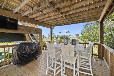 323 Tiki Drive Tiki Island TX 77554