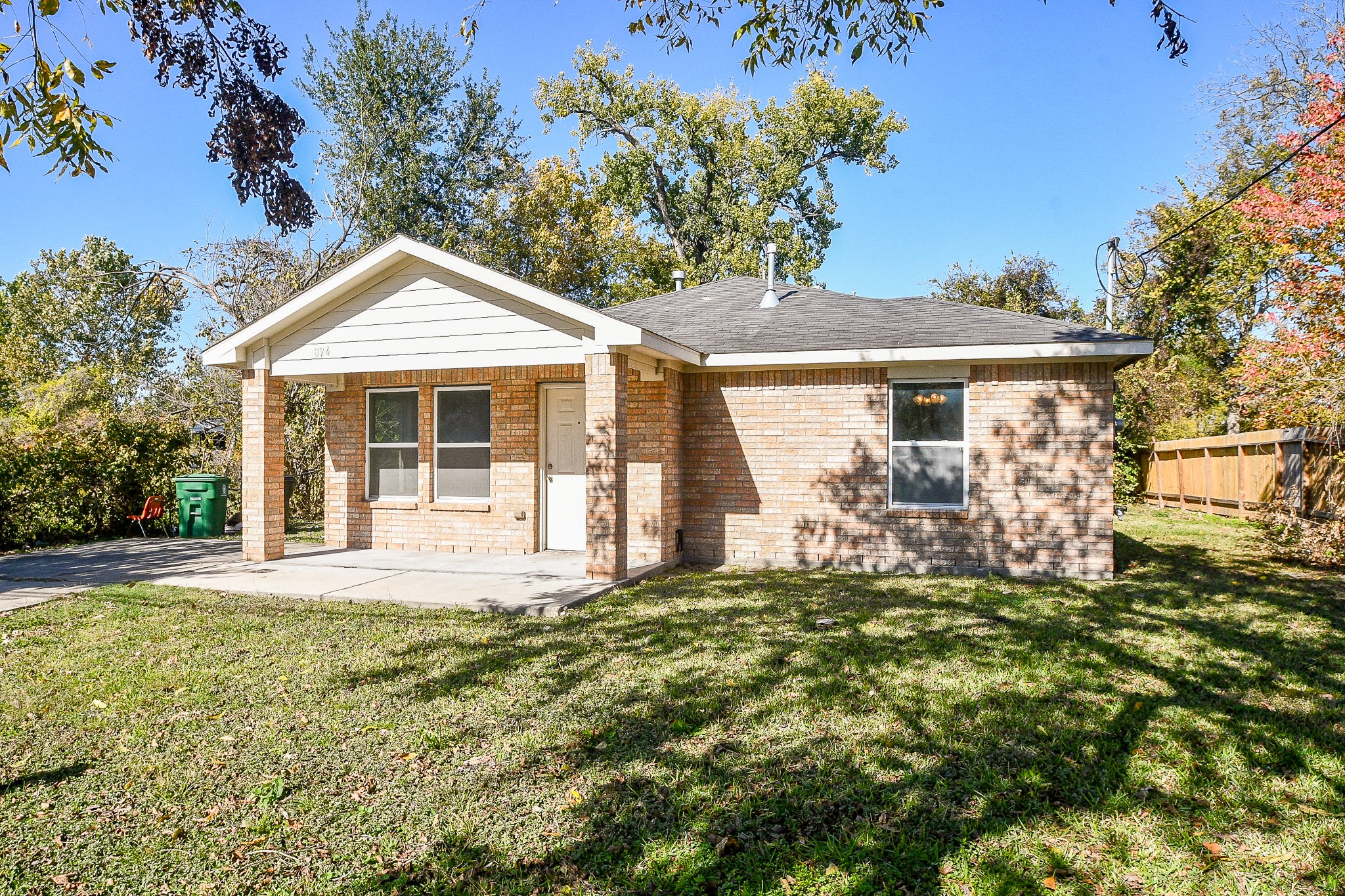894 N Victory Drive Houston TX 77088